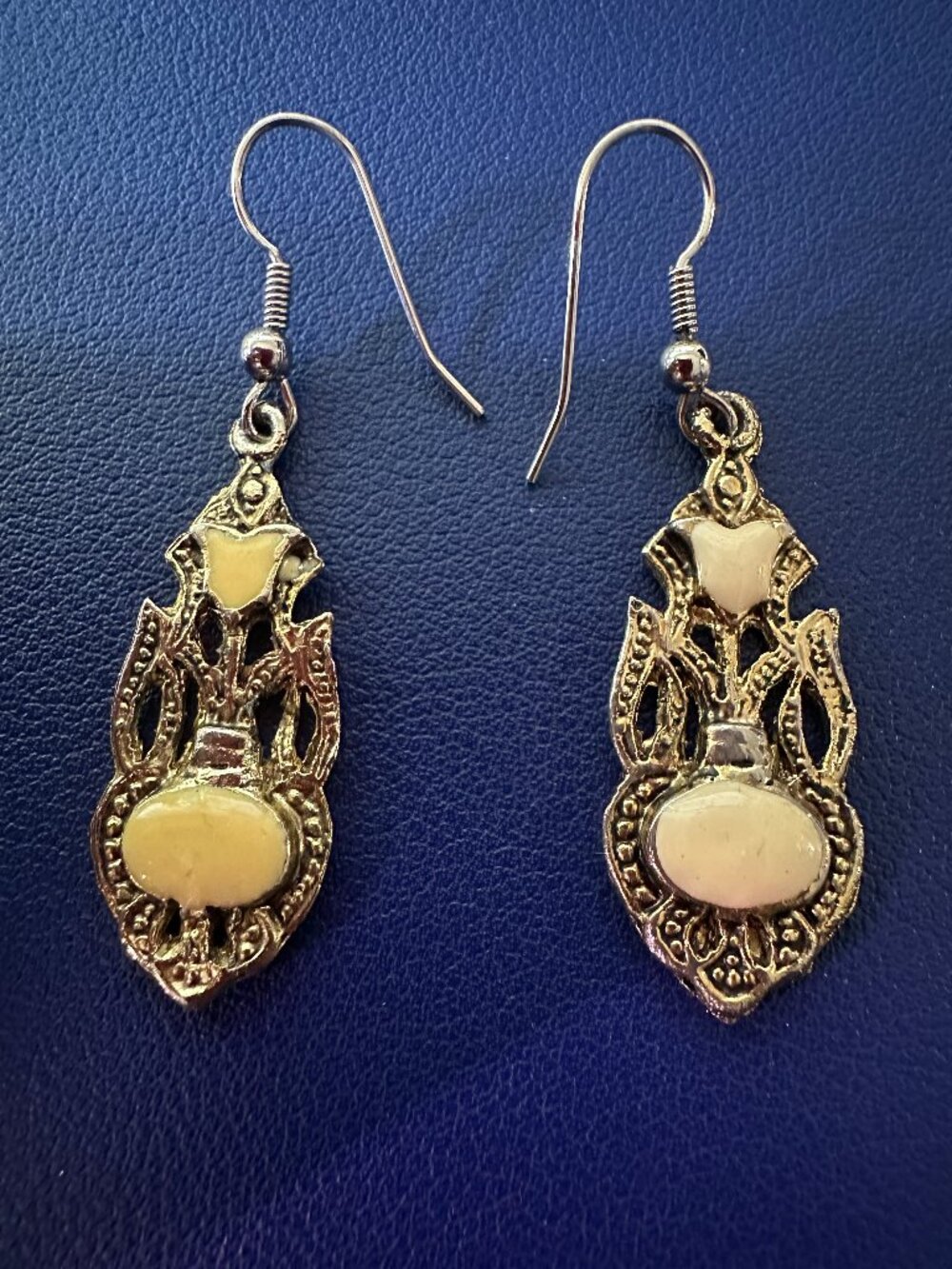 Victorian Revival / Bohemian-Style filigree Drop Earrings | Grandmacore